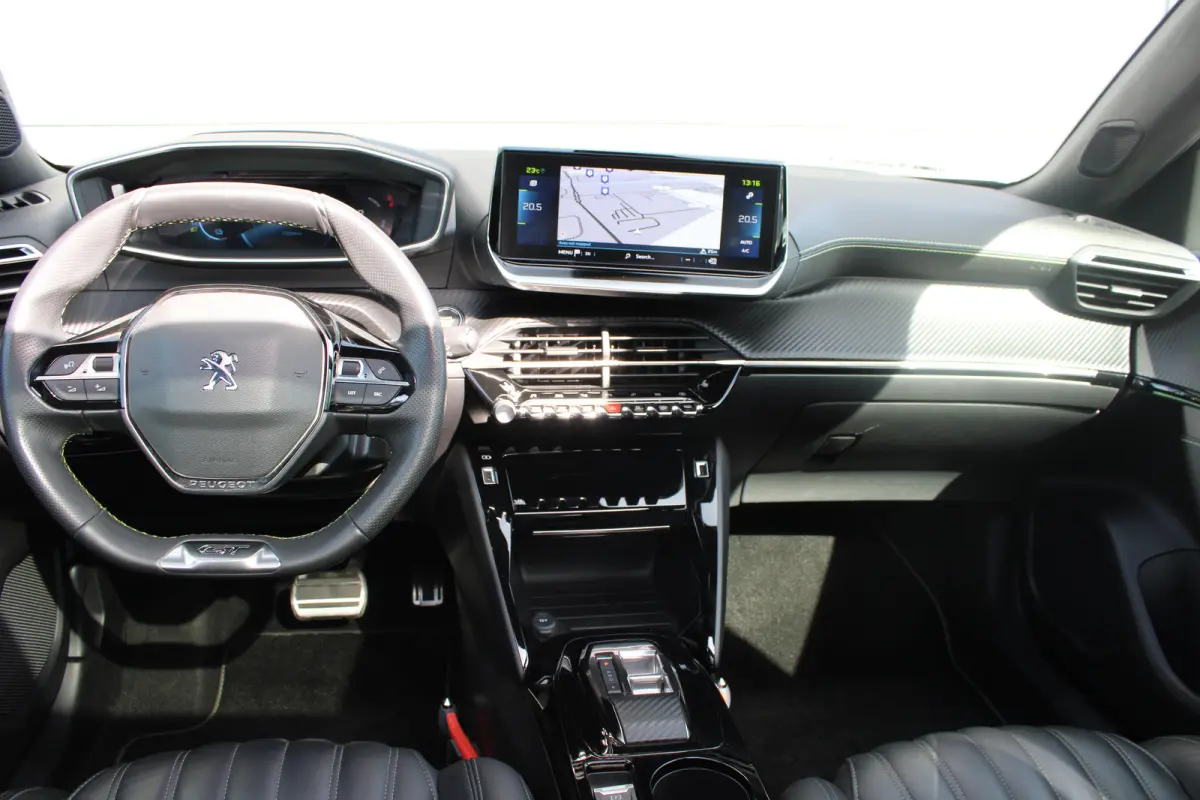 EV GT Pack 50 kWh | Fase 3 laden | SOH 97,50% | Panorama/schuifdak | Lederen bekleding | Stoelverwarming | NL auto |