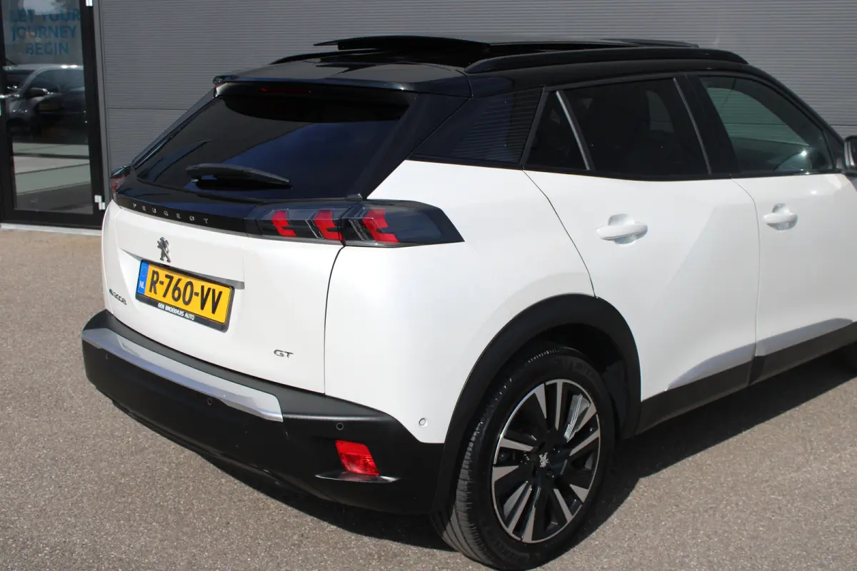 EV GT Pack 50 kWh | Fase 3 laden | SOH 97,50% | Panorama/schuifdak | Lederen bekleding | Stoelverwarming | NL auto |