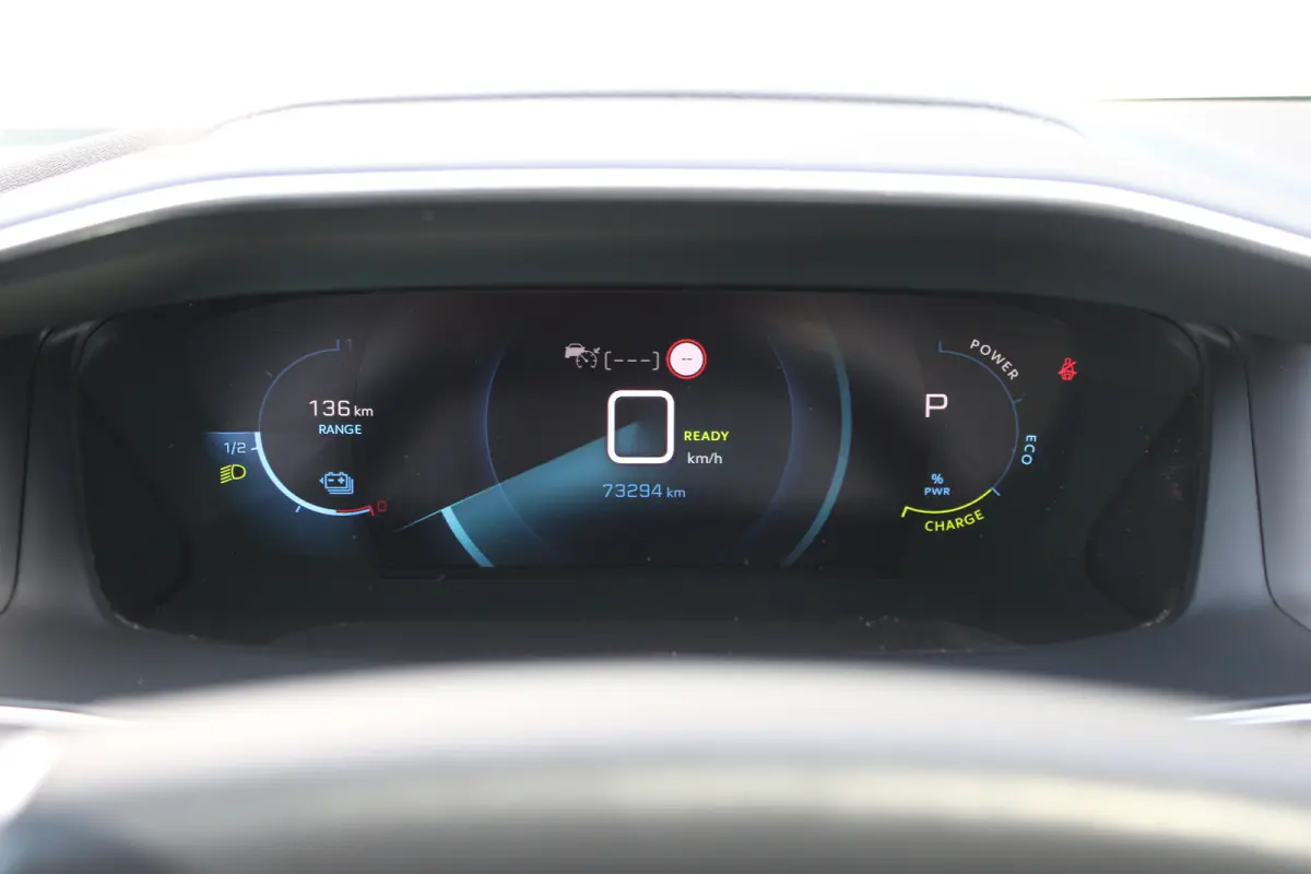 EV GT Pack 50 kWh | Fase 3 laden | SOH 97,50% | Panorama/schuifdak | Lederen bekleding | Stoelverwarming | NL auto |