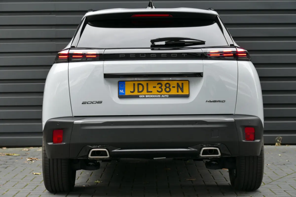 1.2 HYRBRID 145PK ALLURE AUTOMAAT / CAMERA V+A / KEYLESS / FULL-LED / 8 JAAR GARANTIE / NAVI / CLIMA / PDC / BLUETOOTH / CRUISECONTROL / 1E EIGENAAR / SCHITTERENDE STAAT !!