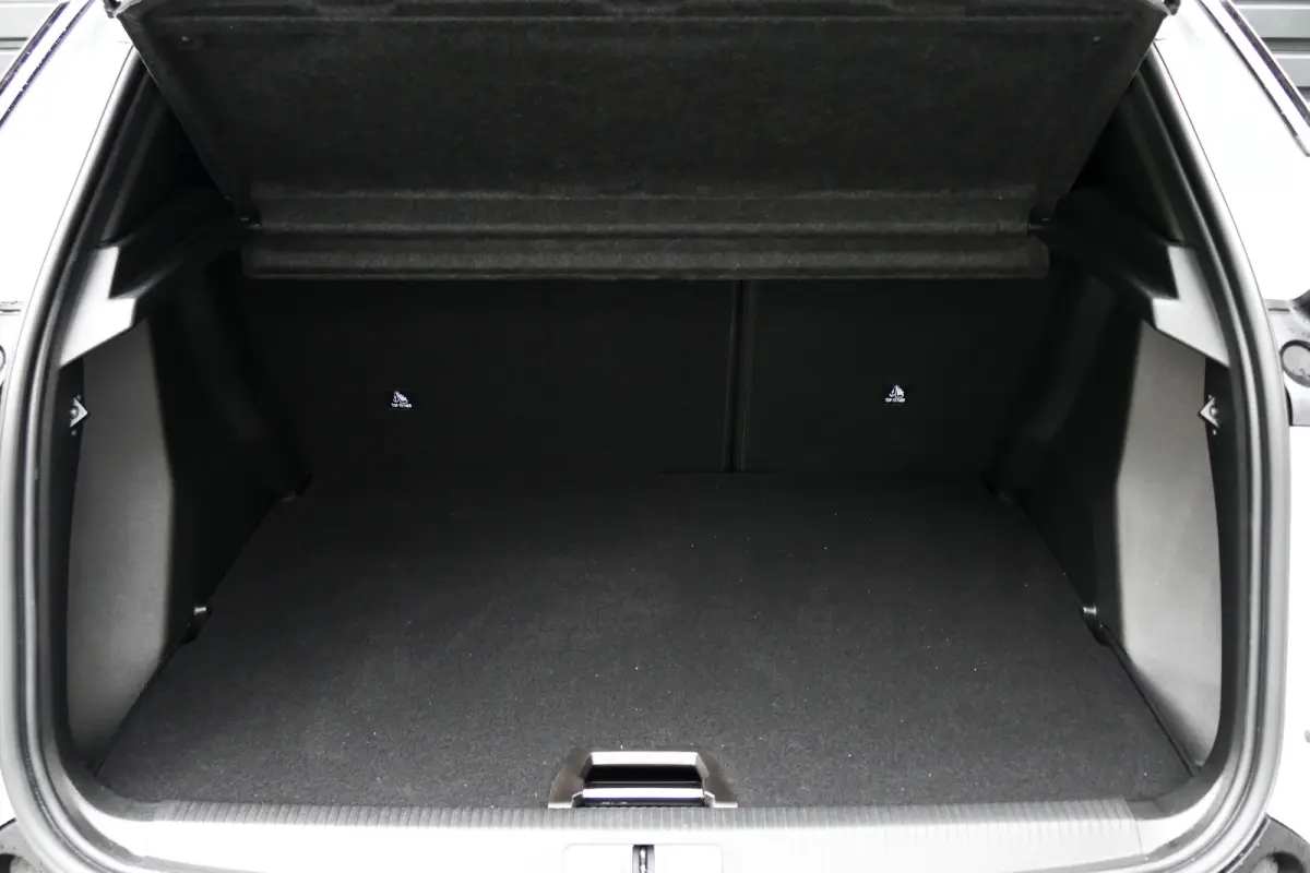 1.2 HYRBRID 145PK ALLURE AUTOMAAT / CAMERA V+A / KEYLESS / FULL-LED / 8 JAAR GARANTIE / NAVI / CLIMA / PDC / BLUETOOTH / CRUISECONTROL / 1E EIGENAAR / SCHITTERENDE STAAT !!