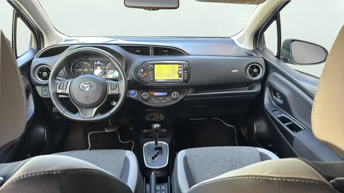 1.5 Hybrid Y20 EXCLUSIVE EDITION GARANTIE TOT 2030 KEYLESS NAVIGATIE LM VELGEN CAMERA CRUISE CONTROL