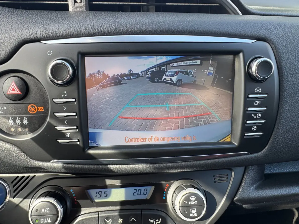1.5 Hybrid Y20 EXCLUSIVE EDITION GARANTIE TOT 2030 KEYLESS NAVIGATIE LM VELGEN CAMERA CRUISE CONTROL
