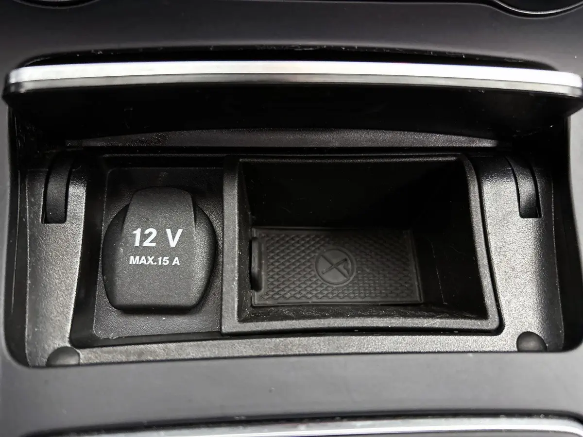 180 | Automaat | Panoramadak | Cruise Control | Lichtmetalen Velgen |