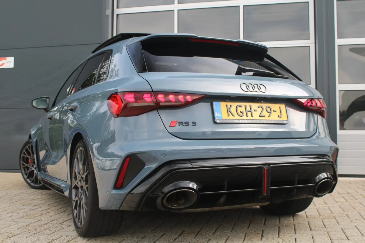 2.5 TFSI Quattro | Pano | Sonos | HUD | ACC