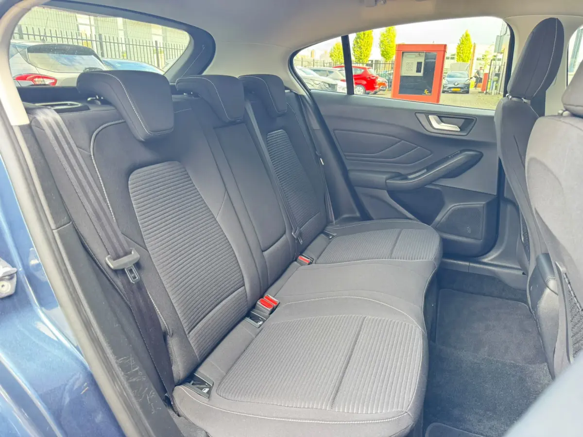 1.5 EcoBoost Titanium Business / NAP !! / 2de EIGENAAR / DEALER ONDERHOUDEN / AFN. TREKHAAK / WINTER + DESIGN PAKKET !