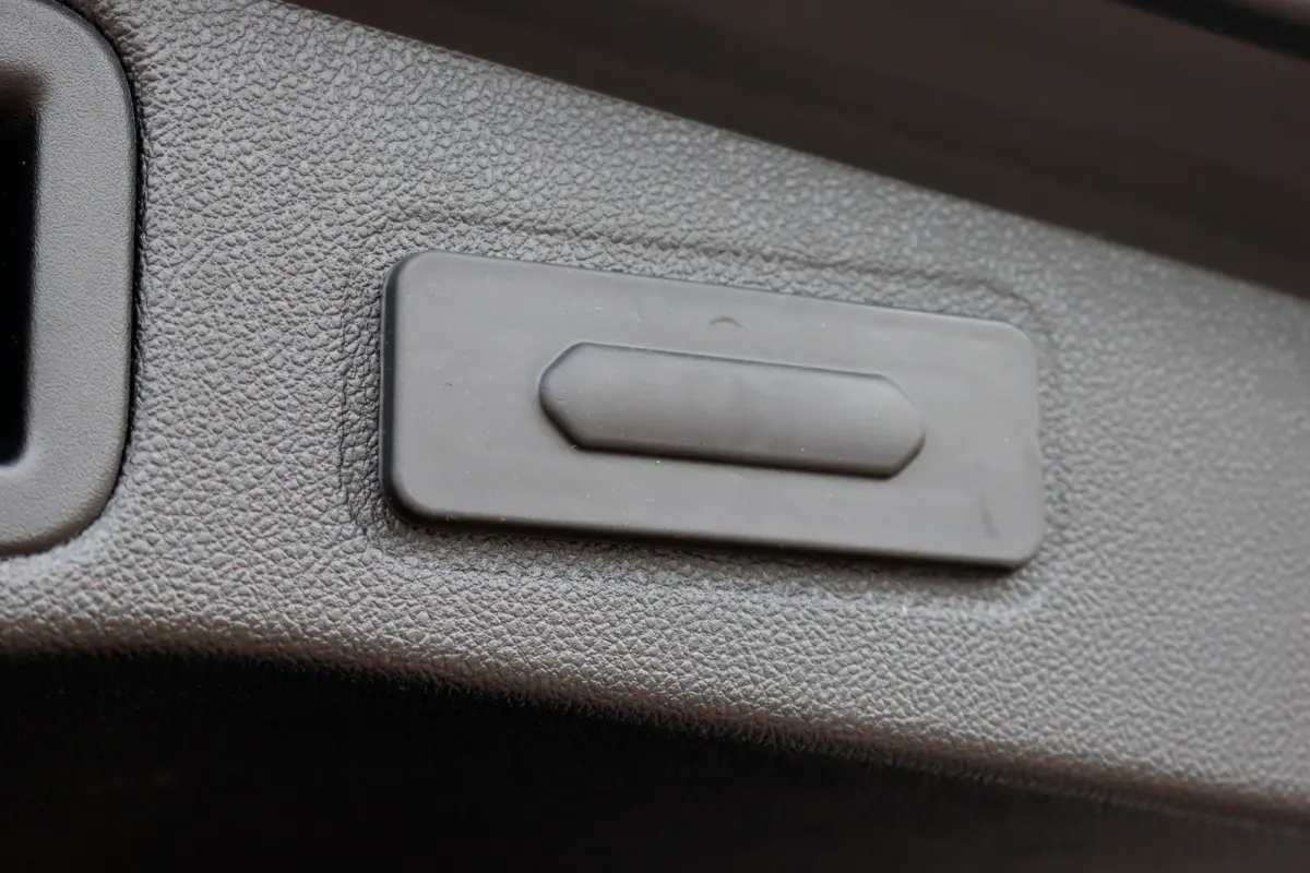 1.6 TCe 4CONTROL Initiale Paris | Adaptive Cruise Control | Massage | Head-up | Leder | Stoelverwarming | Dodehoekassistent | Stoelventilatie |