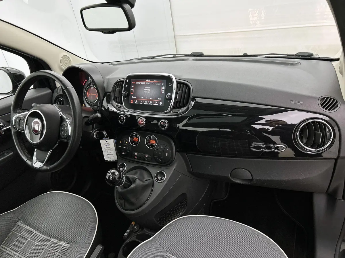 0.9 TwinAir Turbo Lounge | Panoramadak | Cruise Control | Navigatie | Lichtmetalen Velgen |