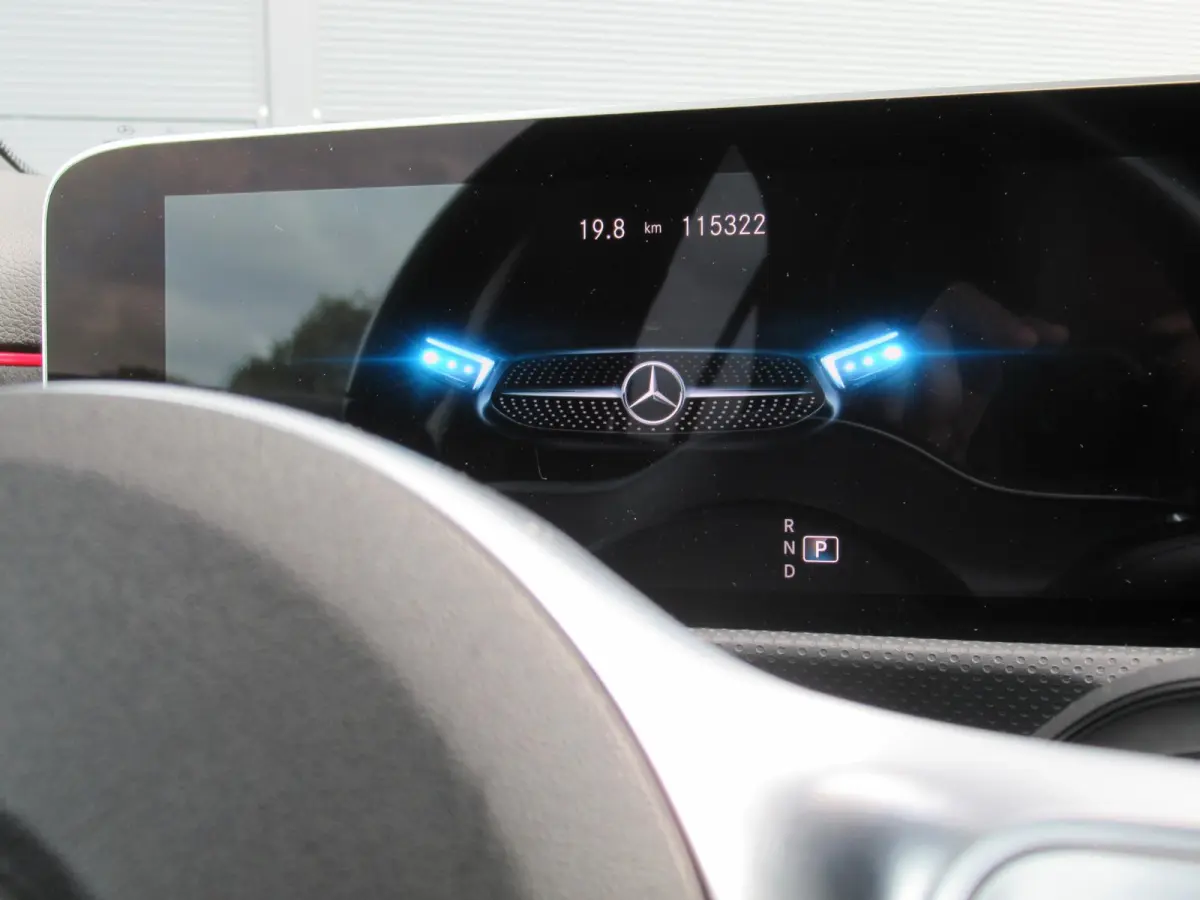 180 Business Solution AMG | Virtual cockpit | Apple Carplay/Android | Camera | Donker glas