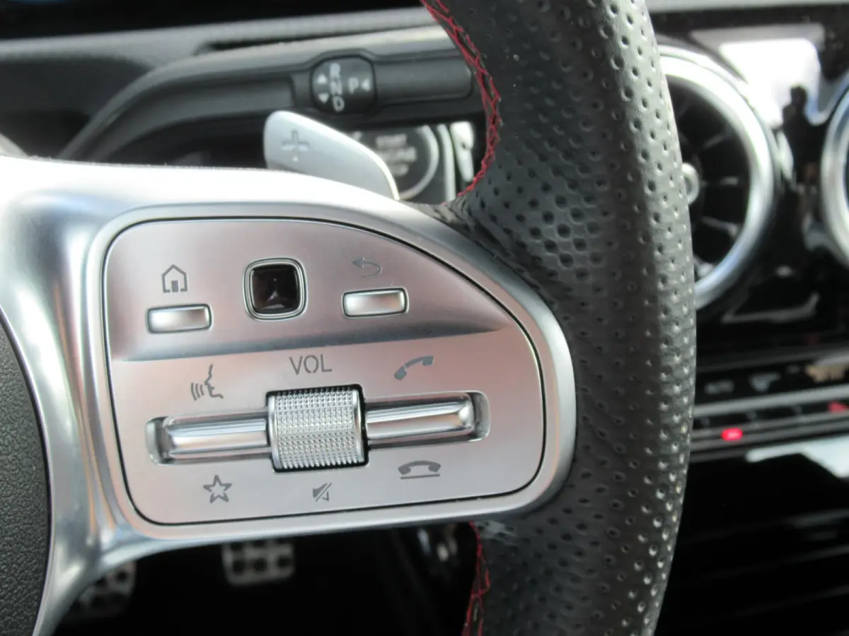 180 Business Solution AMG | Virtual cockpit | Apple Carplay/Android | Camera | Donker glas