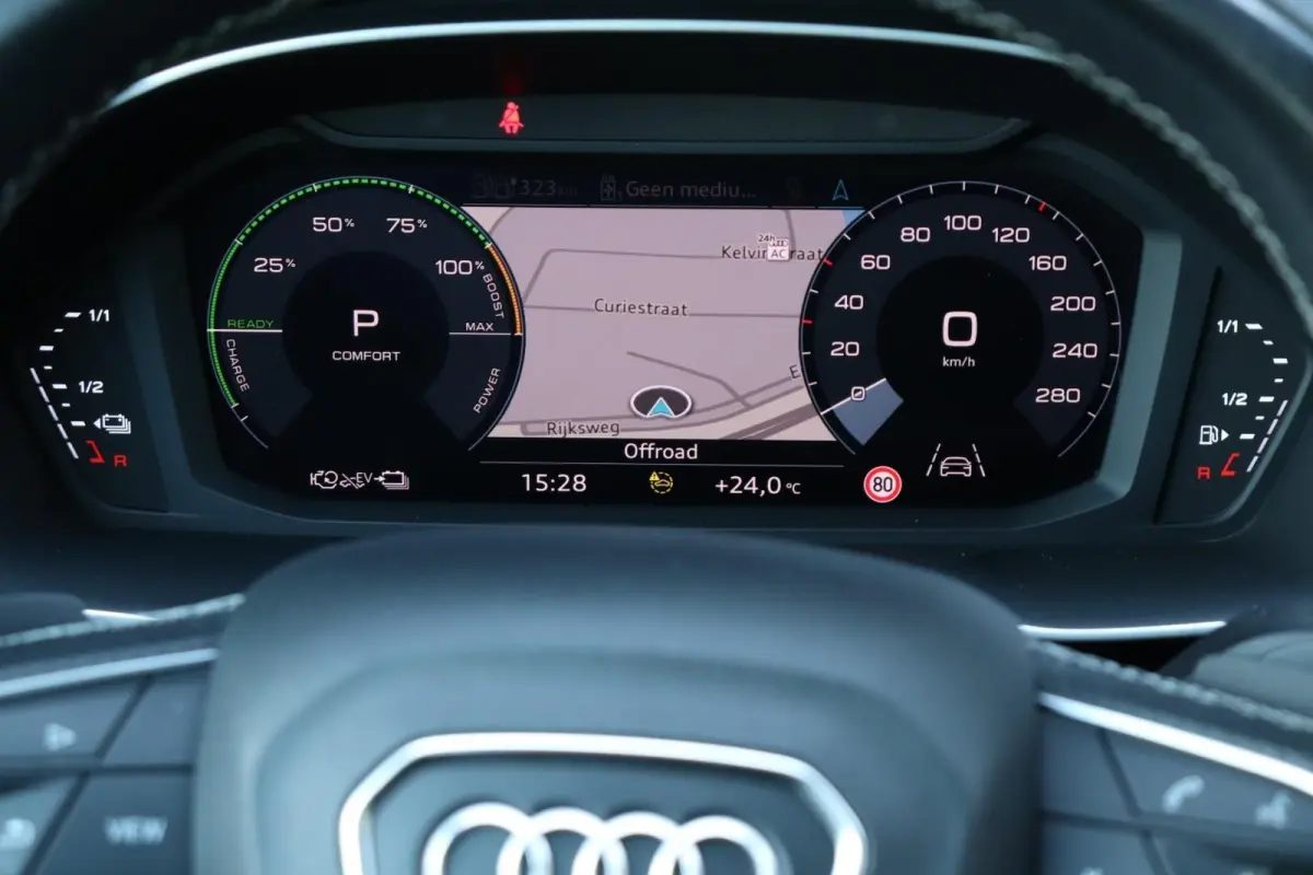 45 TFSIe / 3x S-Line / 245PK / Black Optic / Automaat / Navi / Pano / Matrix LED / Keyless / Camera / Cruise / 19"!