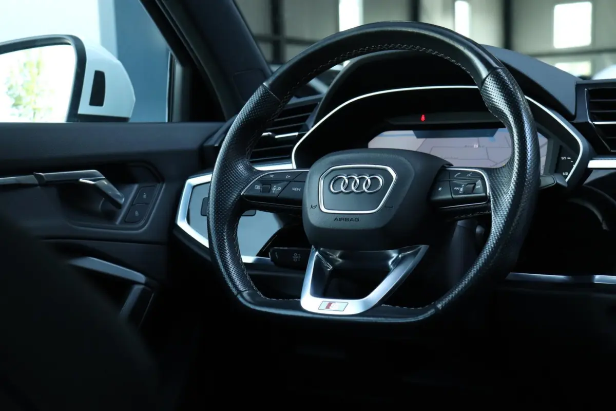 45 TFSIe / 3x S-Line / 245PK / Black Optic / Automaat / Navi / Pano / Matrix LED / Keyless / Camera / Cruise / 19"!