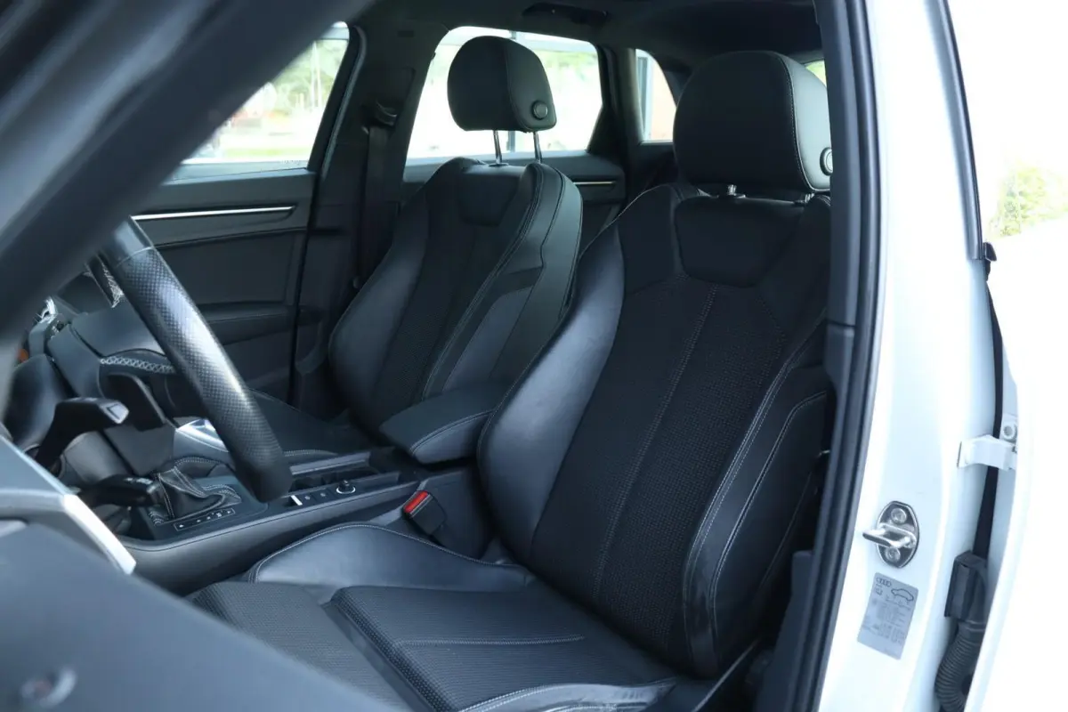 45 TFSIe / 3x S-Line / 245PK / Black Optic / Automaat / Navi / Pano / Matrix LED / Keyless / Camera / Cruise / 19"!