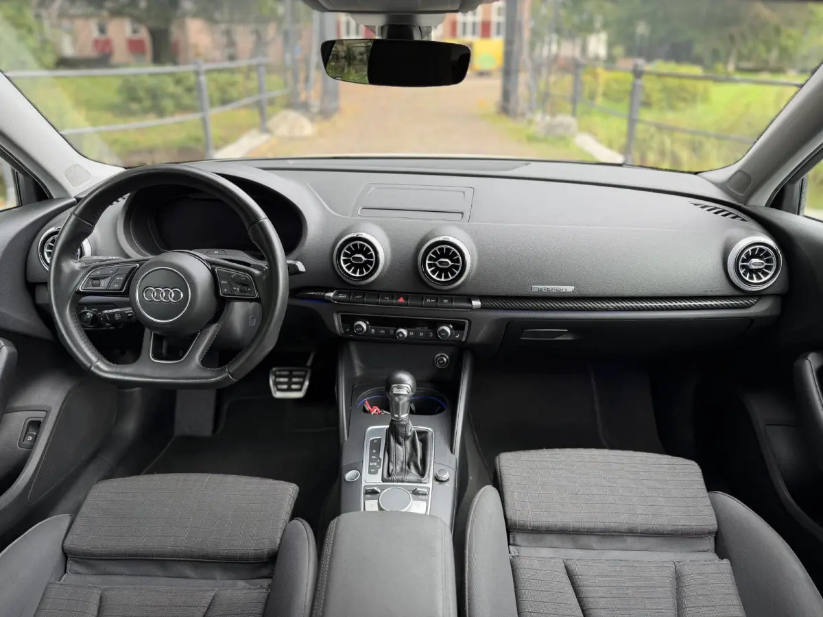 1.4 e-tron Sport | Virtual Cockpit | Adaptive |