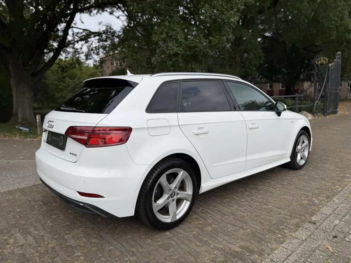 1.4 e-tron Sport | Virtual Cockpit | Adaptive |