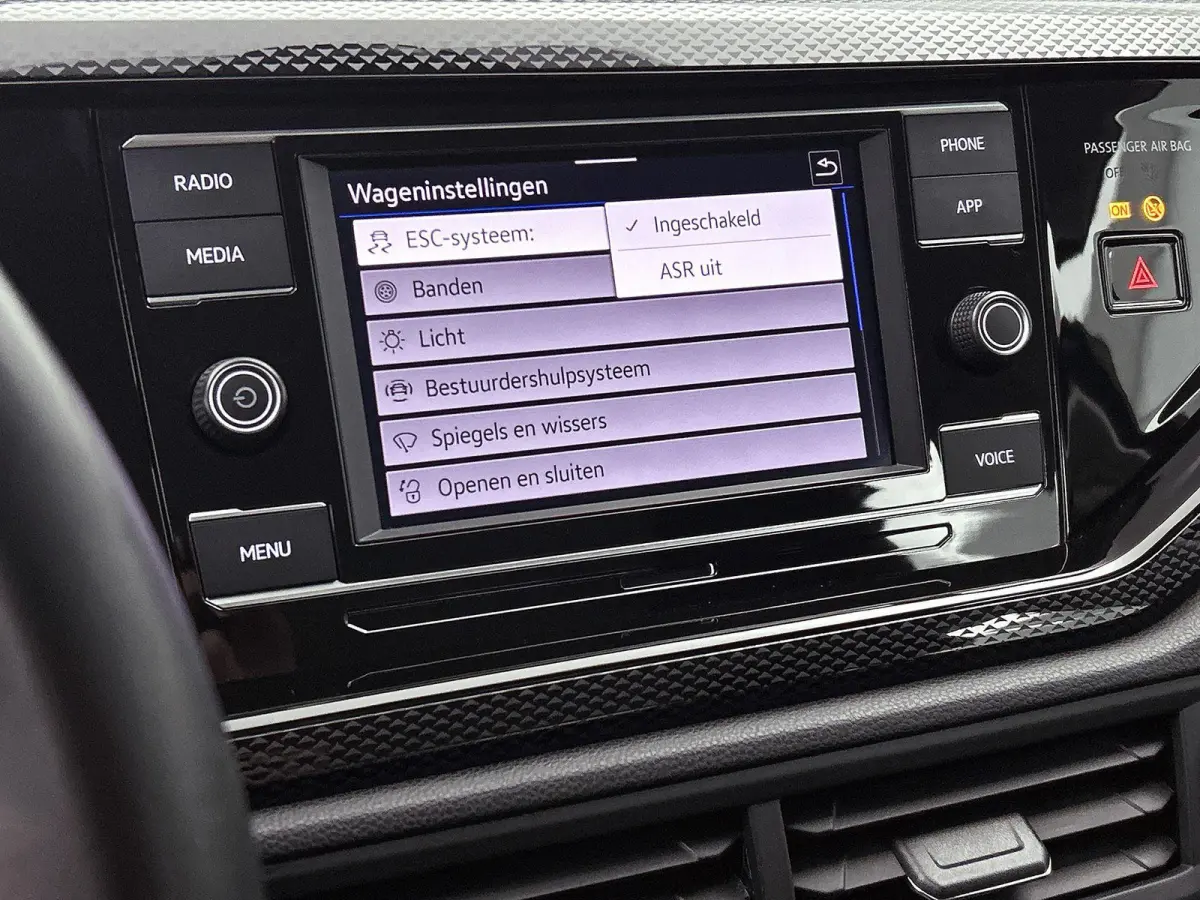 1.0 TSI Life | Airconditioning | Apple Carplay / Android Auto | Cruise Control | Lichtmetalen Velgen |