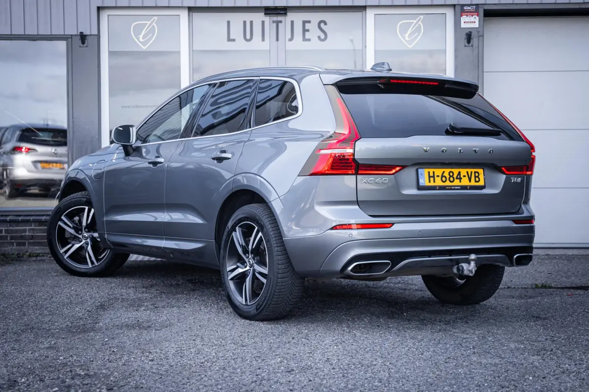 2.0 T8 407pk AWD R-Design Pano-dak|Trekhaak|ACC|HuD|Dealer-onderhouden