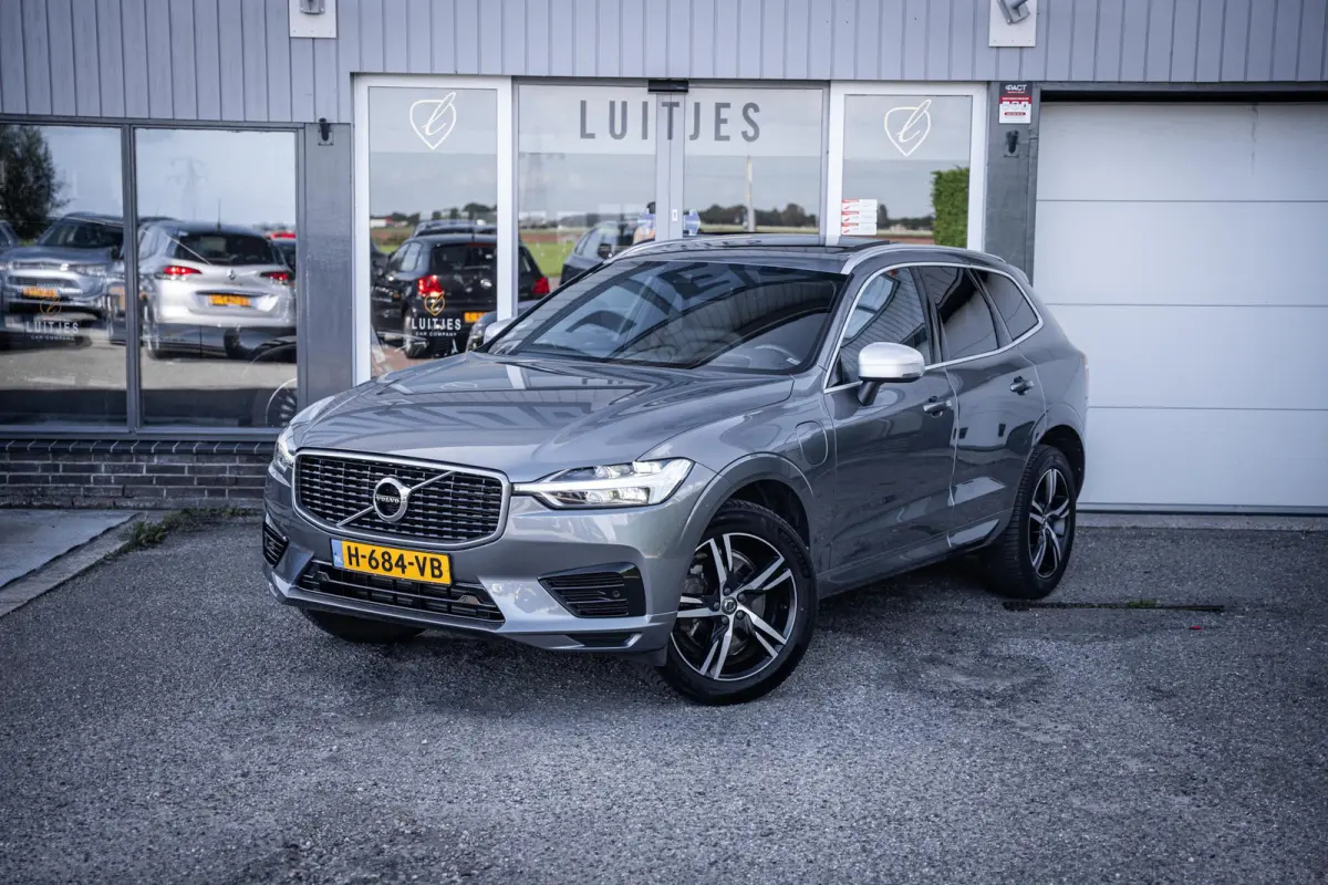 2.0 T8 407pk AWD R-Design Pano-dak|Trekhaak|ACC|HuD|Dealer-onderhouden