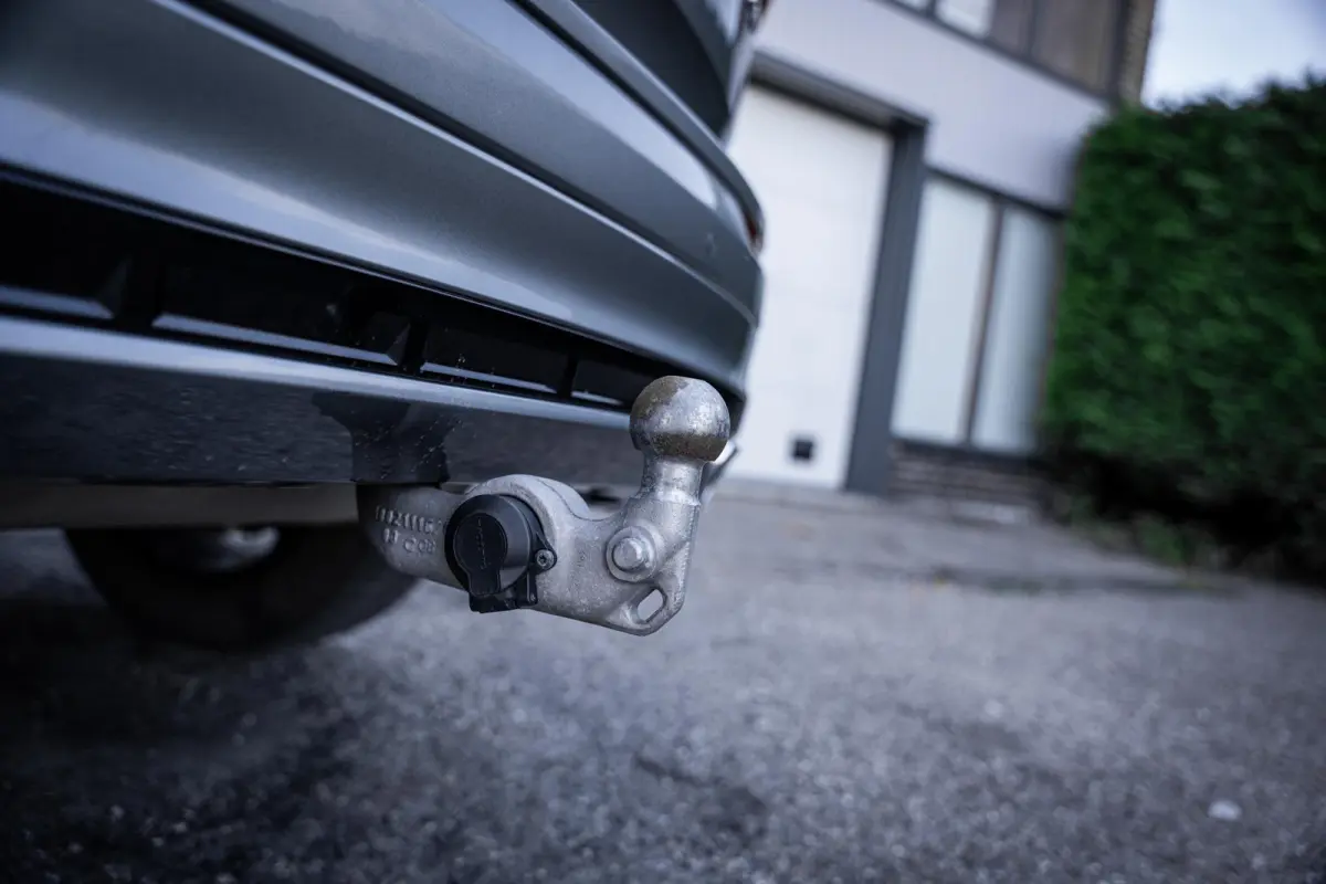 2.0 T8 407pk AWD R-Design Pano-dak|Trekhaak|ACC|HuD|Dealer-onderhouden