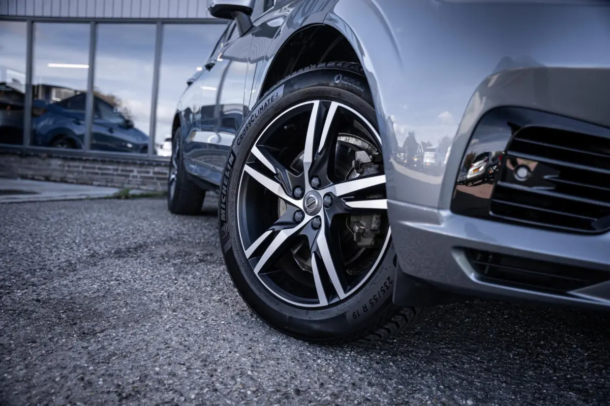 2.0 T8 407pk AWD R-Design Pano-dak|Trekhaak|ACC|HuD|Dealer-onderhouden