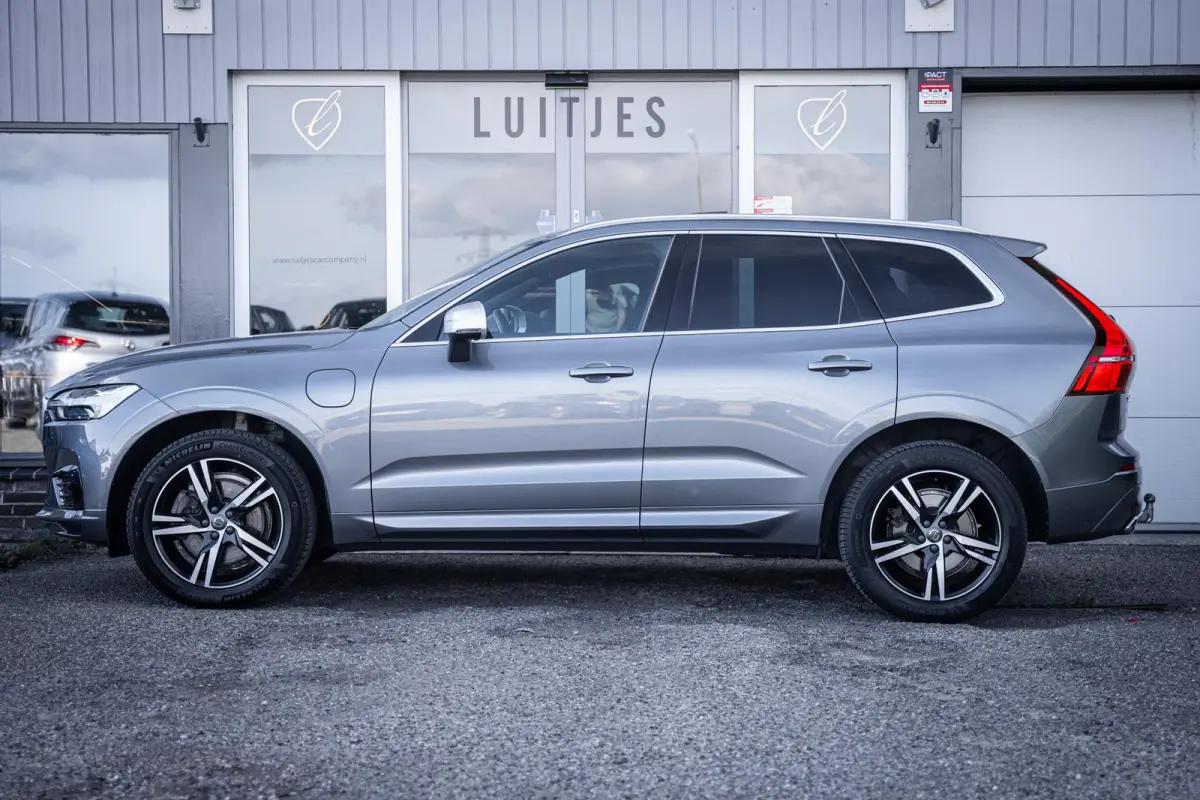 2.0 T8 407pk AWD R-Design Pano-dak|Trekhaak|ACC|HuD|Dealer-onderhouden