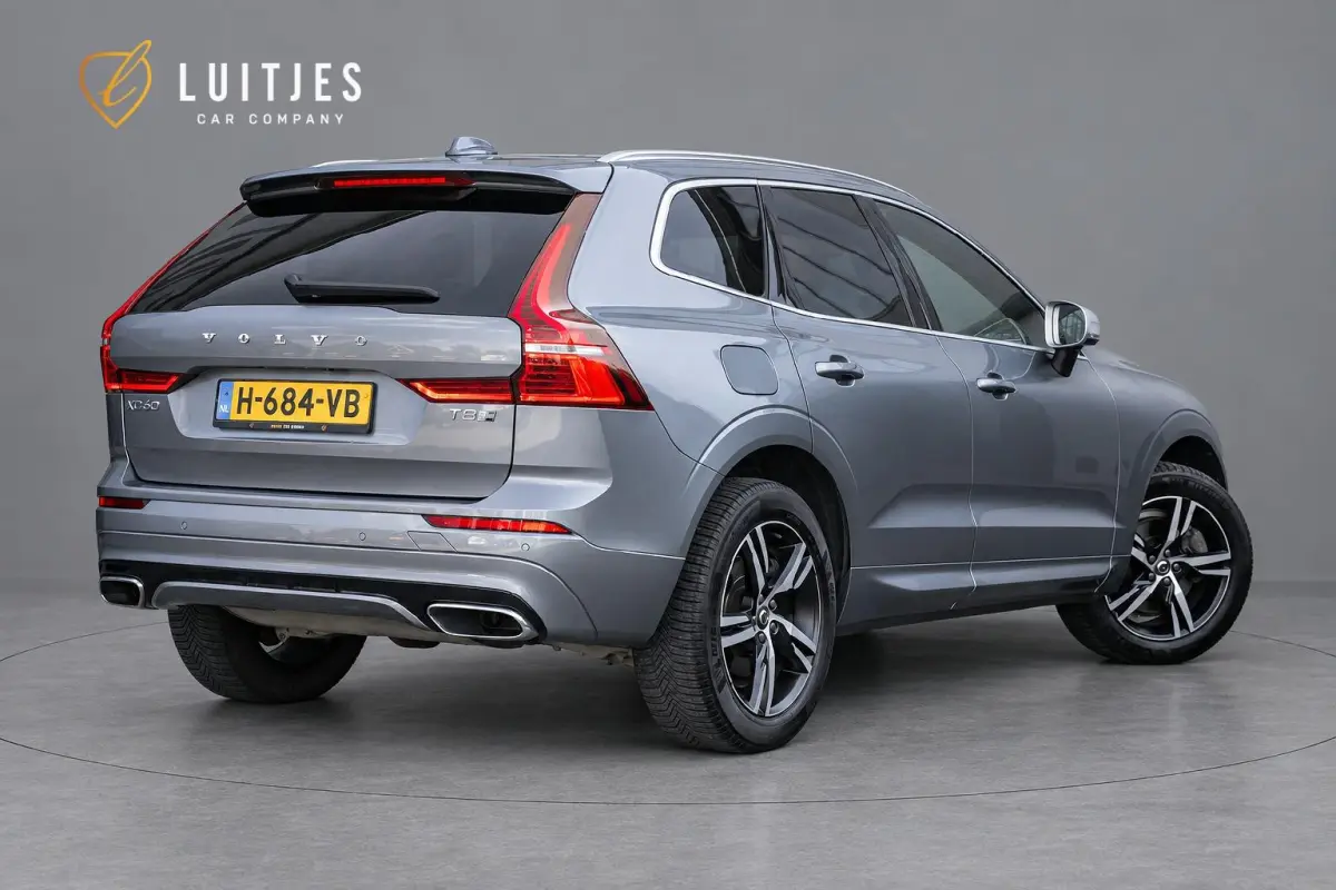 2.0 T8 407pk AWD R-Design Pano-dak|Trekhaak|ACC|HuD|Dealer-onderhouden