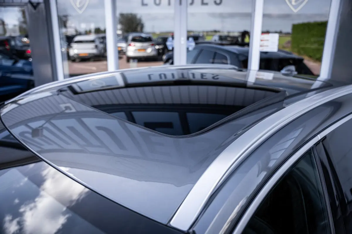 2.0 T8 407pk AWD R-Design Pano-dak|Trekhaak|ACC|HuD|Dealer-onderhouden