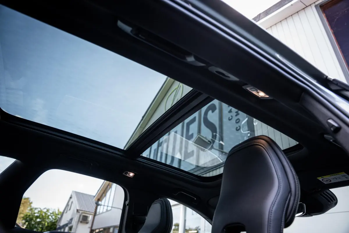 2.0 T8 407pk AWD R-Design Pano-dak|Trekhaak|ACC|HuD|Dealer-onderhouden