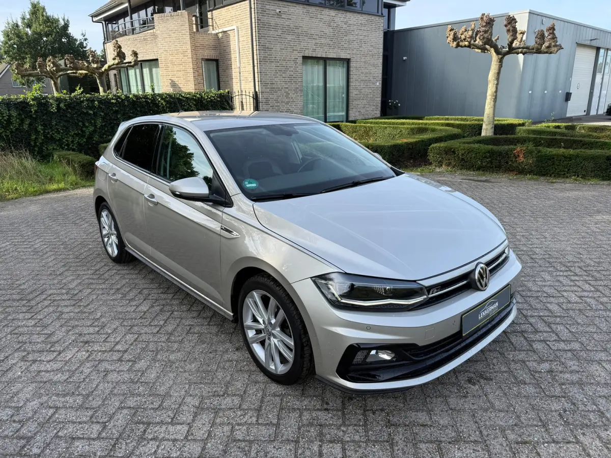1.0 TSI R-LINE PDC I CARPLAY I CRUISE I LEER I CLIMA I 1E EIG I UNIEK