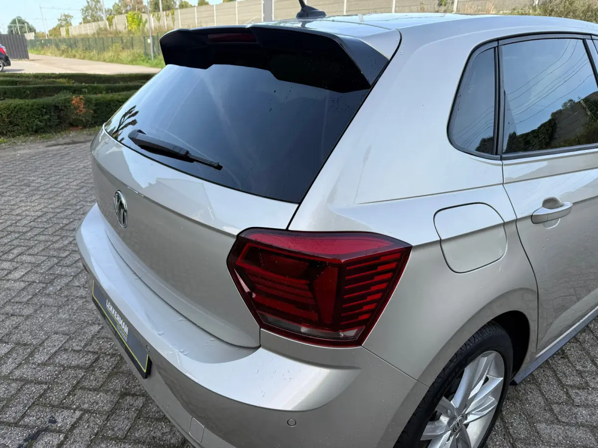 1.0 TSI R-LINE PDC I CARPLAY I CRUISE I LEER I CLIMA I 1E EIG I UNIEK