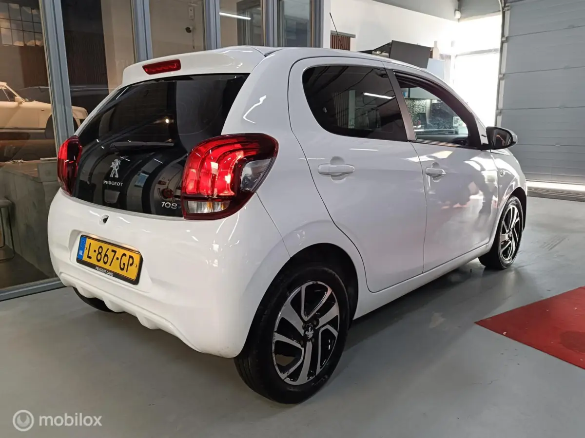 1.0 e-VTi Allure 2021 CARPLAY AIRCO ELEK RAMEN VELGEN NW APK 5 DEURS
