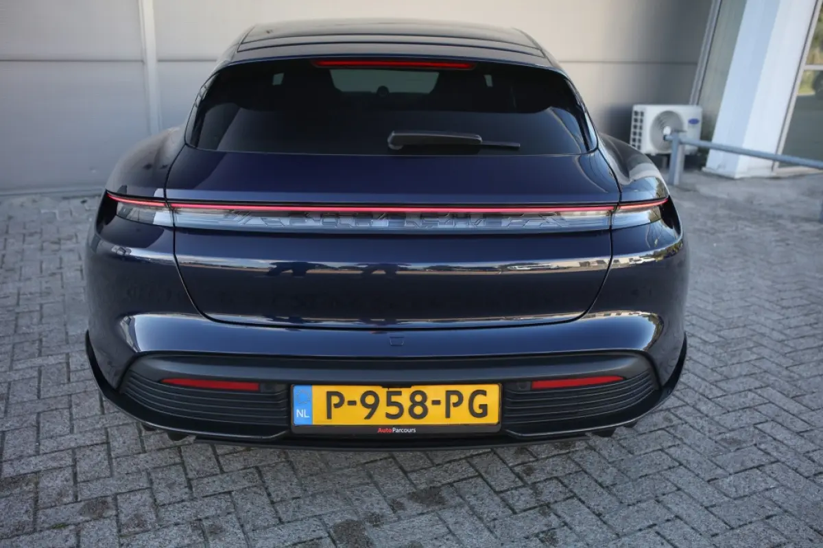 GTS 93,4 kWh | PCCB | Burmester | Carbon | Sport Chrono | Panorama | NL-auto