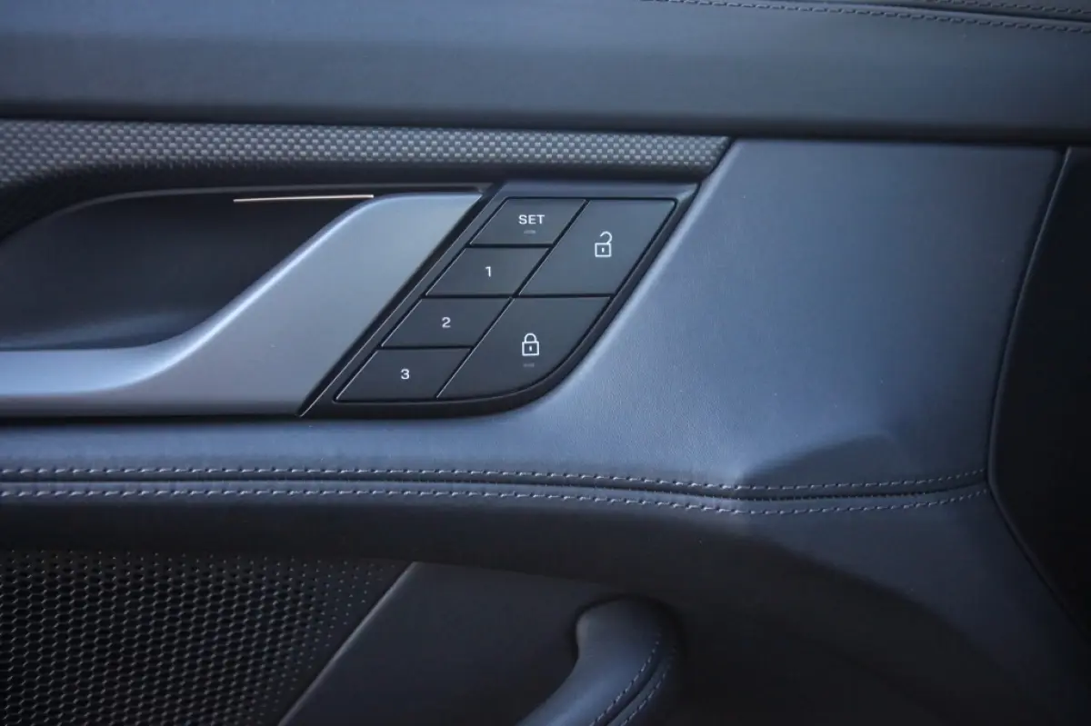 GTS 93,4 kWh | PCCB | Burmester | Carbon | Sport Chrono | Panorama | NL-auto