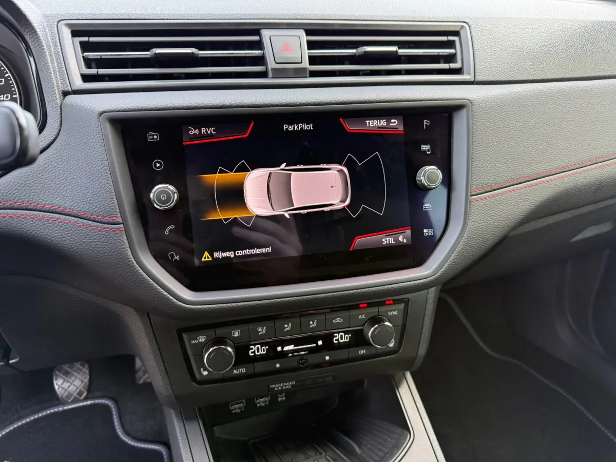 1.0 TSI FR 116PK I 6BAK I CARPLAY I CAMERA I LED I PDC I CRUISE I NWE APK