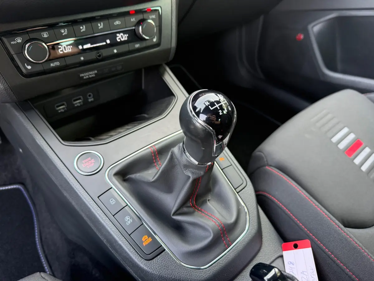 1.0 TSI FR 116PK I 6BAK I CARPLAY I CAMERA I LED I PDC I CRUISE I NWE APK