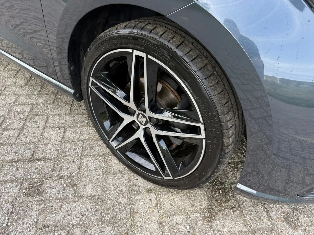 1.0 TSI FR 116PK I 6BAK I CARPLAY I CAMERA I LED I PDC I CRUISE I NWE APK