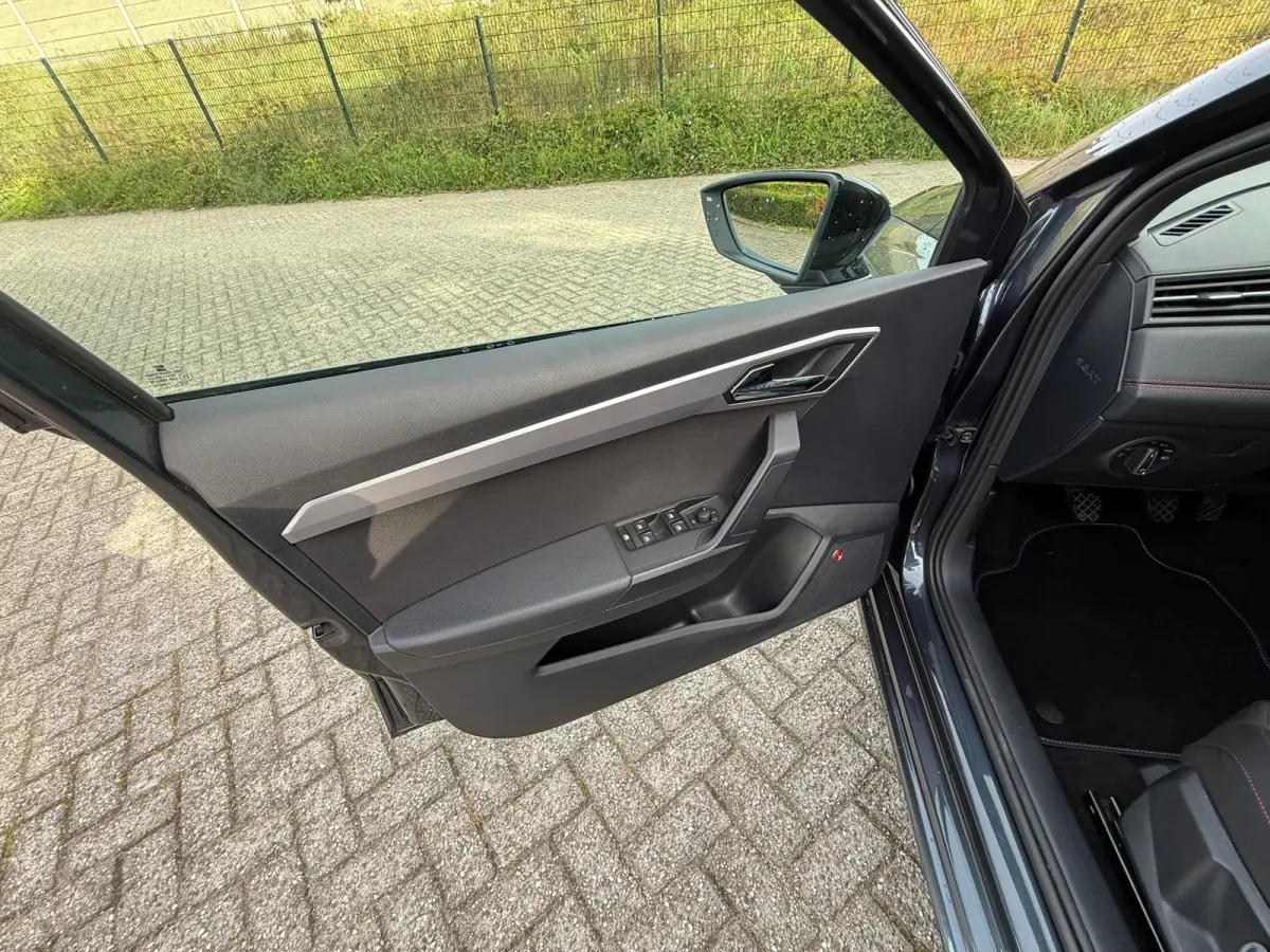 1.0 TSI FR 116PK I 6BAK I CARPLAY I CAMERA I LED I PDC I CRUISE I NWE APK
