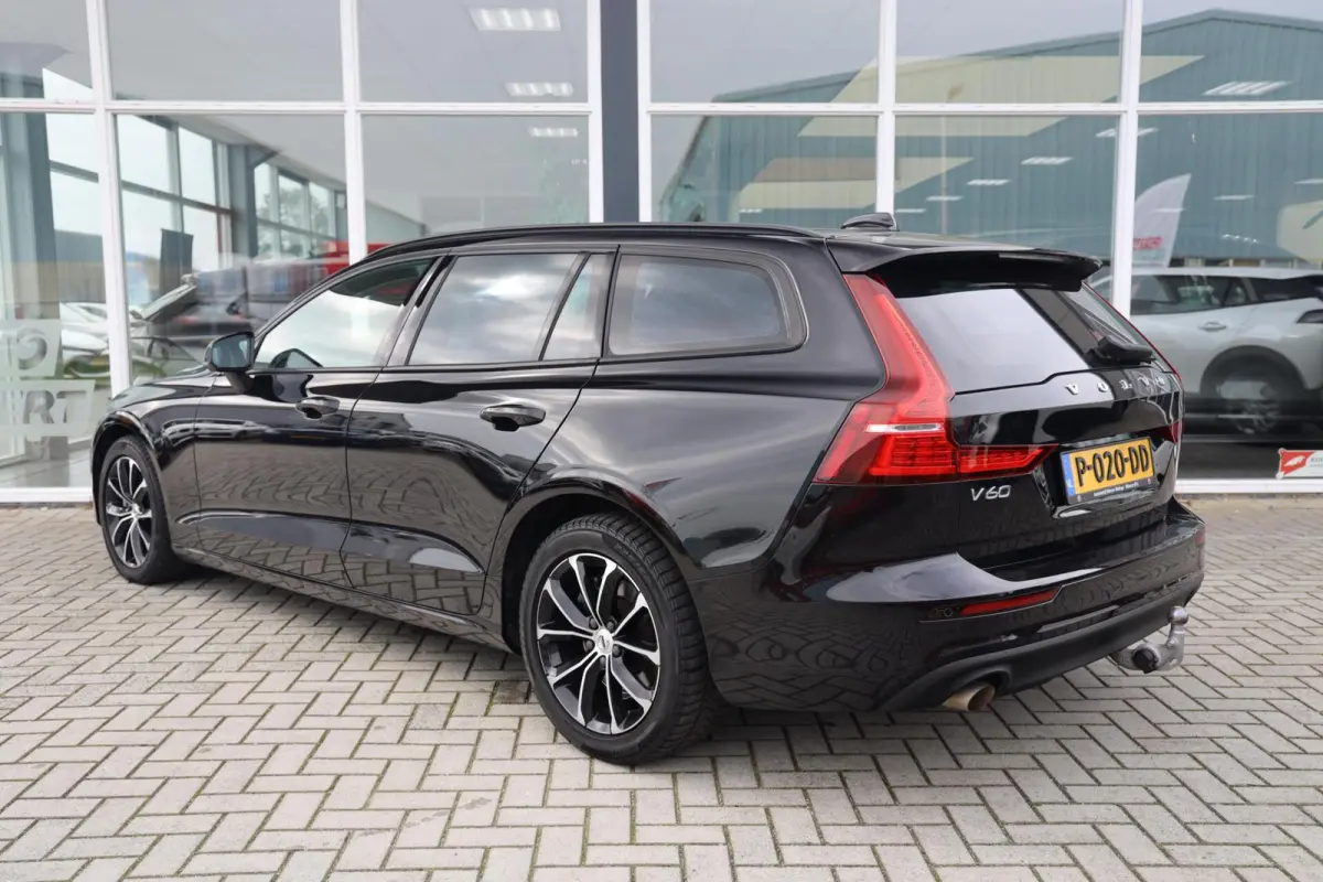 2.0 B3 Momentum Advantage|Automaat|Trekhaak|Applecarplay/android auto|Camera|Cruise control