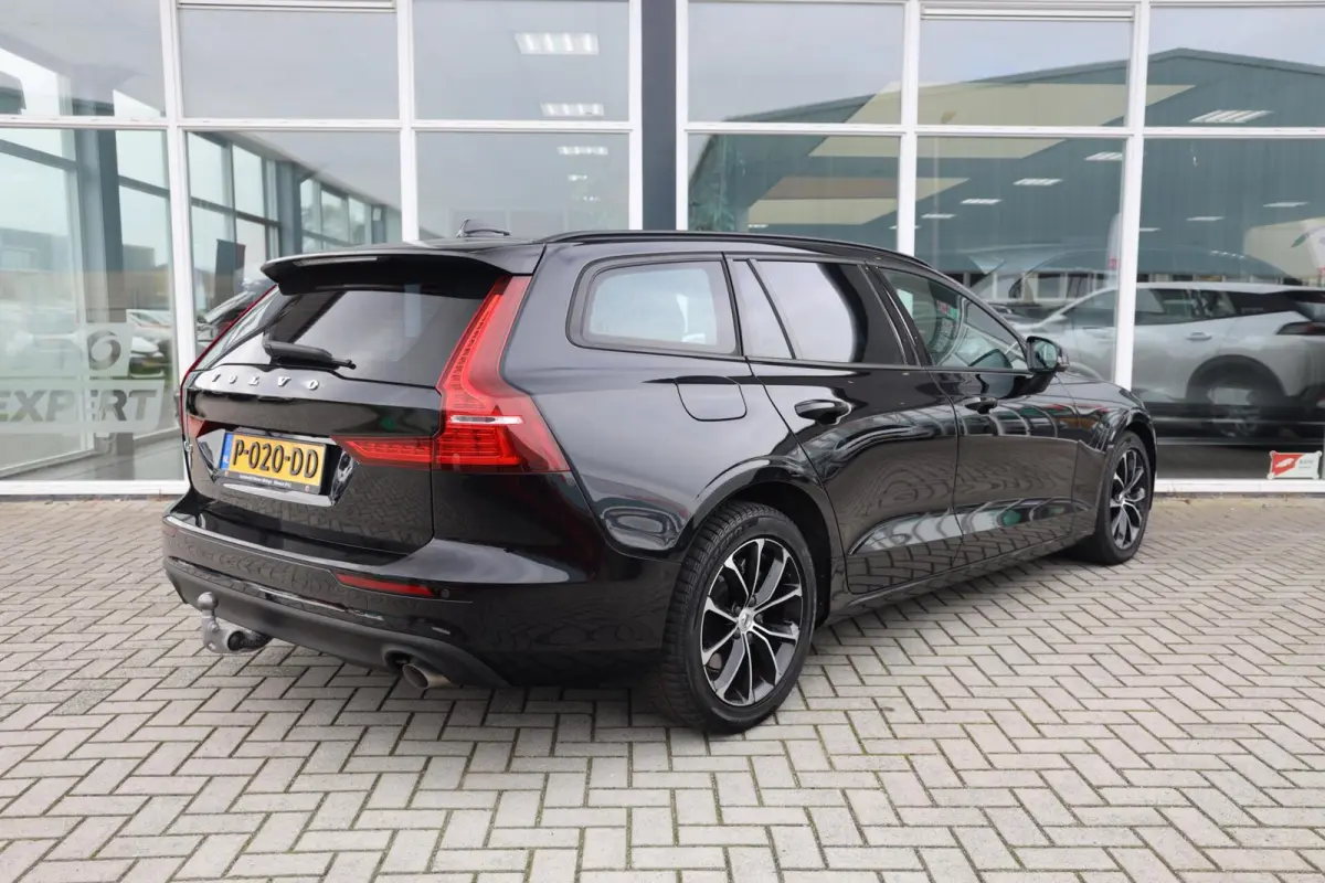2.0 B3 Momentum Advantage|Automaat|Trekhaak|Applecarplay/android auto|Camera|Cruise control