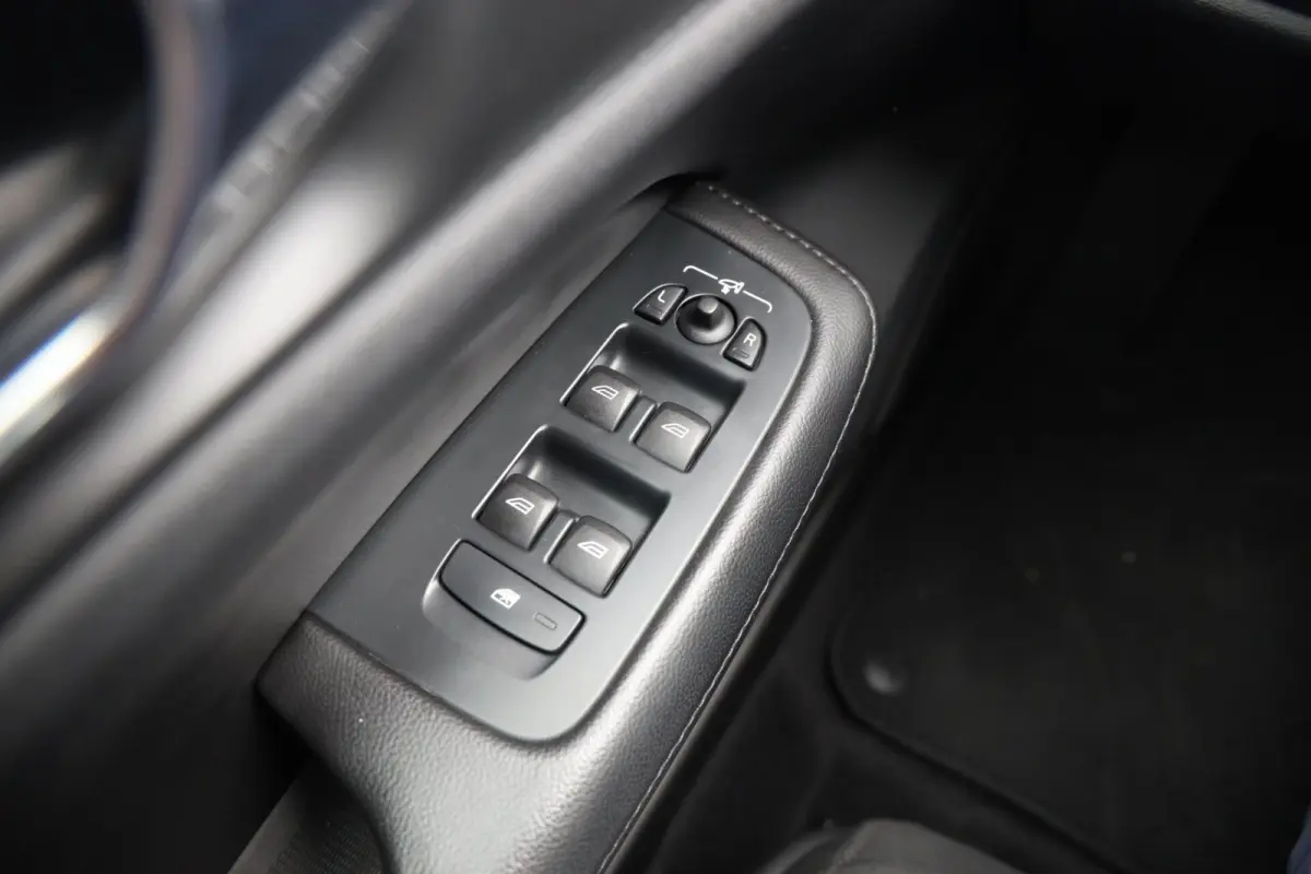 2.0 B3 Momentum Advantage|Automaat|Trekhaak|Applecarplay/android auto|Camera|Cruise control