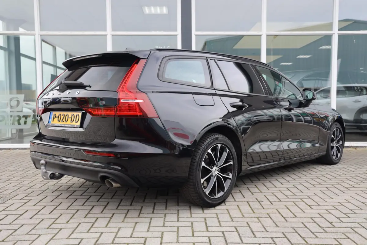 2.0 B3 Momentum Advantage|Automaat|Trekhaak|Applecarplay/android auto|Camera|Cruise control