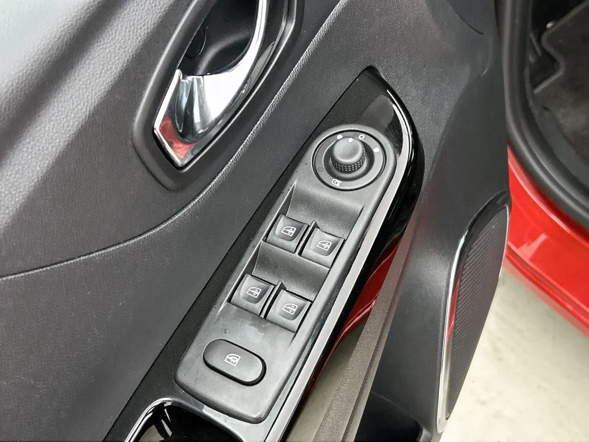 0.9 TCe Dynamique | Airconditioning | Cruise Control | Navigatie | Achteruitrijcamera | Parkeersensoren |