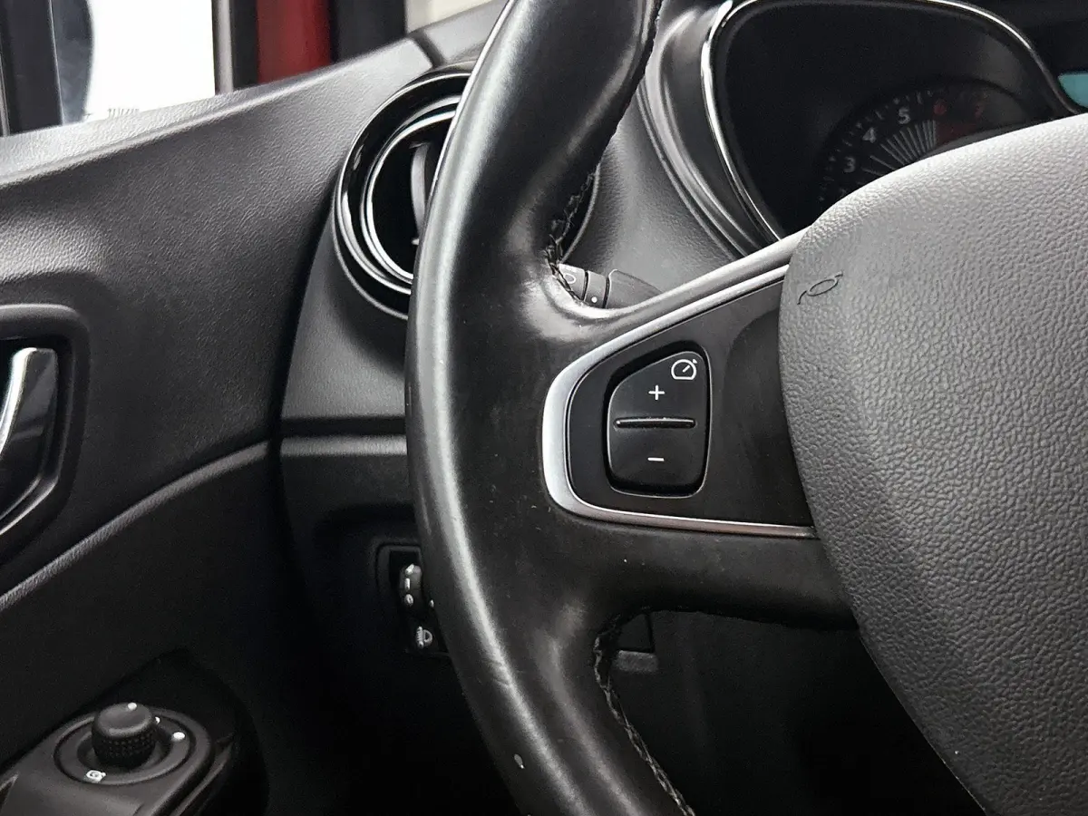 0.9 TCe Dynamique | Airconditioning | Cruise Control | Navigatie | Achteruitrijcamera | Parkeersensoren |