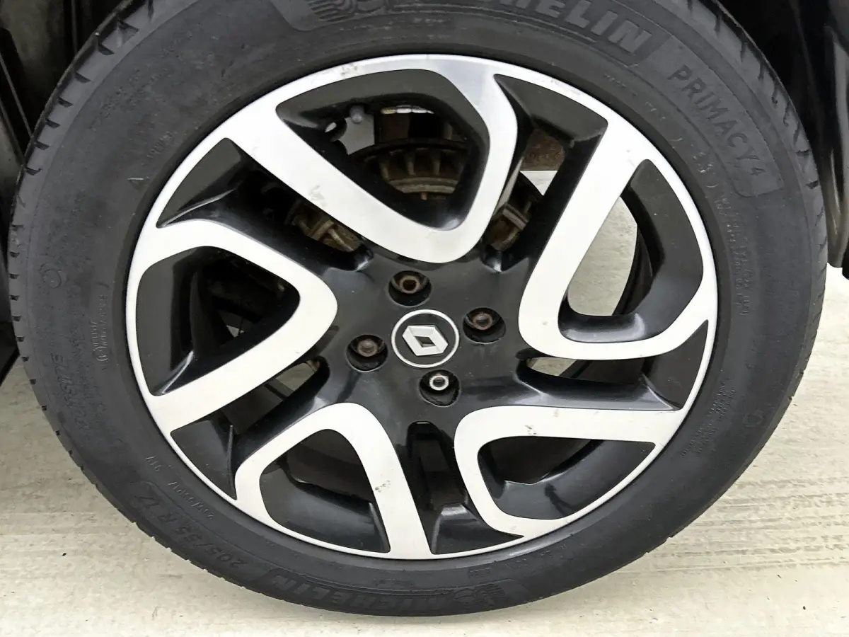 0.9 TCe Dynamique | Airconditioning | Cruise Control | Navigatie | Achteruitrijcamera | Parkeersensoren |