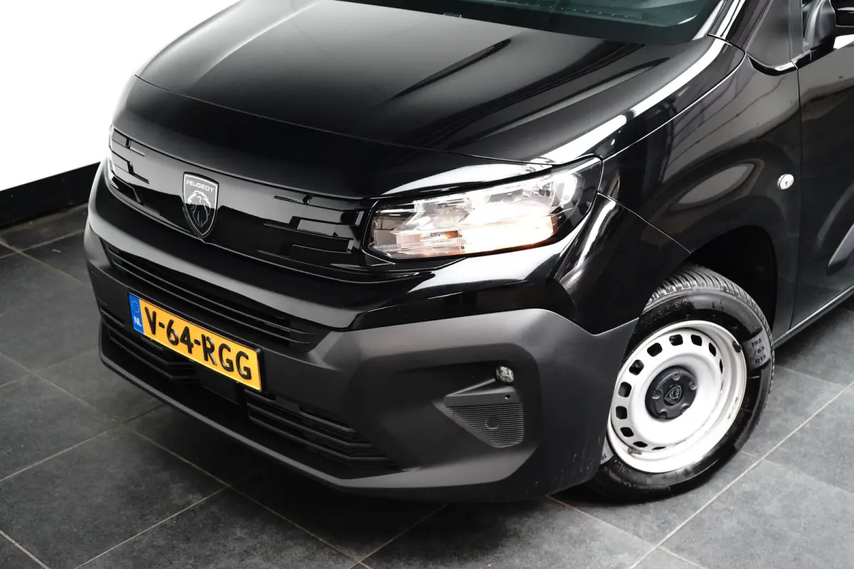 1.5 BlueHDi 100 S&S L1 | Navigatie | Climate Control | Carplay | Camera | Trekhaak | | Airco (automatisch) | Apple Carplay/Android Auto|telefoonintegratie premium | Bluetooth telefoonvoorber