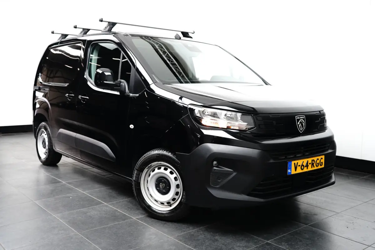1.5 BlueHDi 100 S&S L1 | Navigatie | Climate Control | Carplay | Camera | Trekhaak | | Airco (automatisch) | Apple Carplay/Android Auto|telefoonintegratie premium | Bluetooth telefoonvoorber