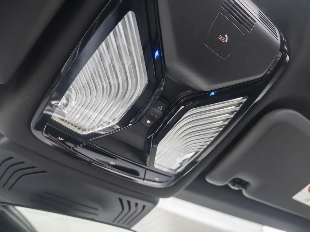 M40i xDrive | M Sportpakket | BMW Laserlight | 21 inch | Glazen schuifkanteldak