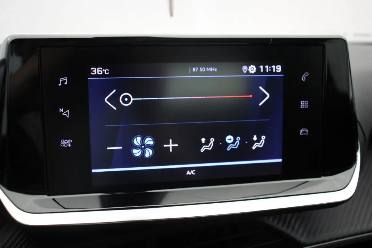 1.2 PureTech Active Automaat - Carplay, Cruise