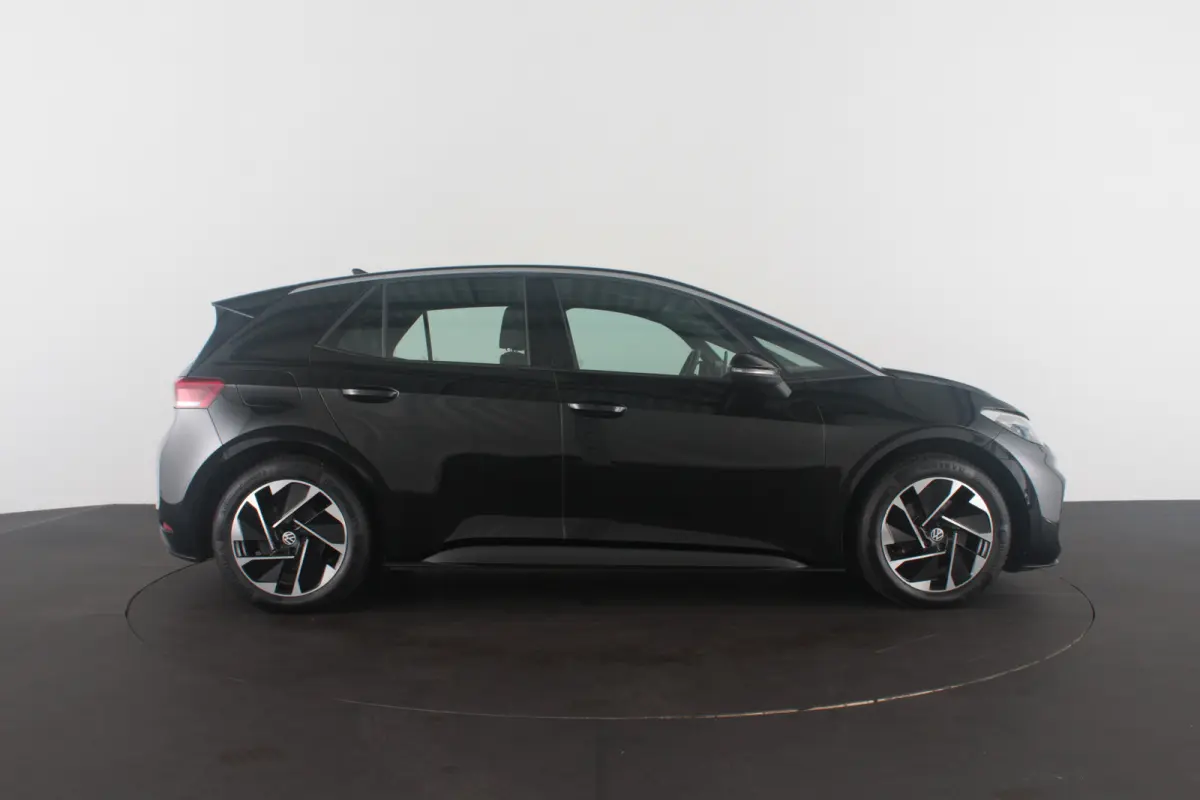 Pro 59 kWh > SOH 92%/204pk/Grenadilla Black/18 inch/ACC/PDC