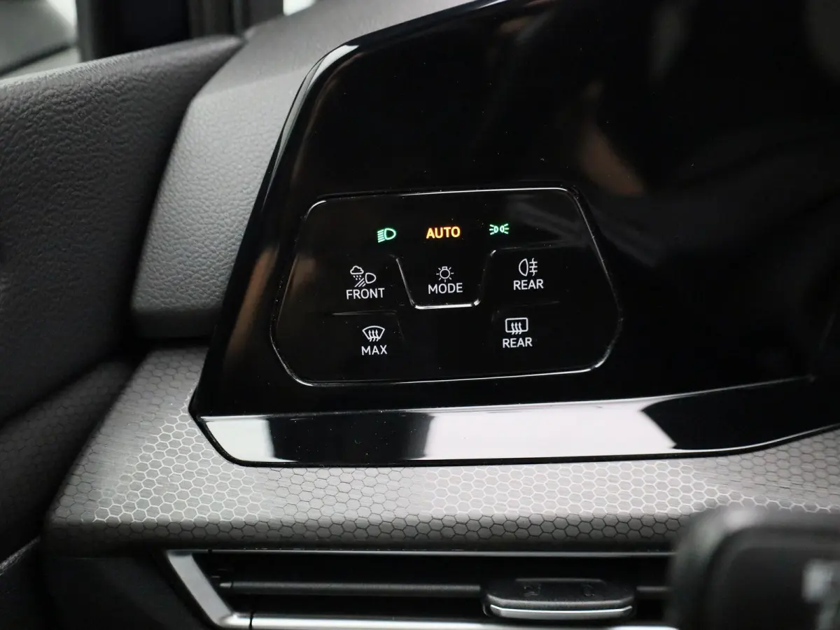 1.4 eHybrid GTE | PANORAMADAK | IQ | HUD |PARKEERSENSOREN | STOELVERWARMING |